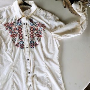 Embroidered Pearl Snap Shirt (sz Small)
